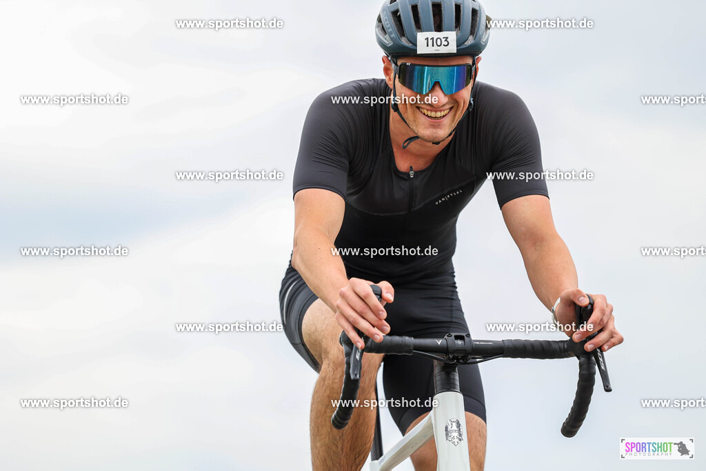 BR8A3952 | Stadttriathlon Erding 2025. #yourpictrs #sportshot_your_pictrs @Sportshotphotography #stadttriathlonerding Copyright: www.sportshot.de