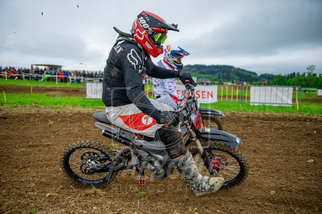 Mo (36) | Paeschuphoto Shop - Wer nicht sucht der auch nicht findet.Ob Motocrossbilder oder von einem besuchtem Spiel, Hauptsache Action. - Realisiert mit Pictrs.com