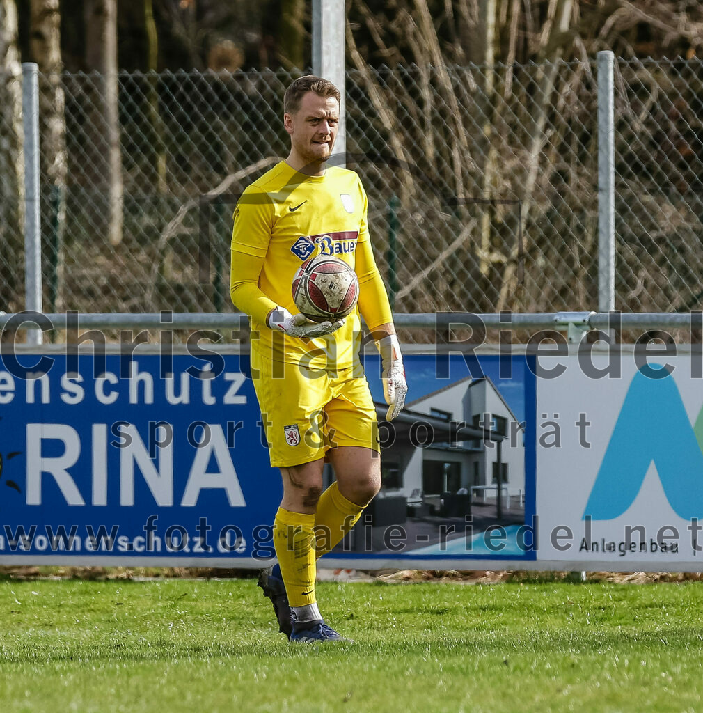 2024-02-24_094_FC_Schwaig_gegen_TSV_1880_Wasserburg | Oberding, Deutschland, 24.02.2024:
Fußball, 2. Runde Qualifikation TOTO-Pokal 2023 / 2024, 1. Spieltag, FC Schwaig gegen TSV 1880 Wasserburg, Endergebnis: 2:3

Torwart Andreas Dumpler (TSV 1880 Wasserburg, #1)

Foto: Christian Riedel / fotografie-riedel.net