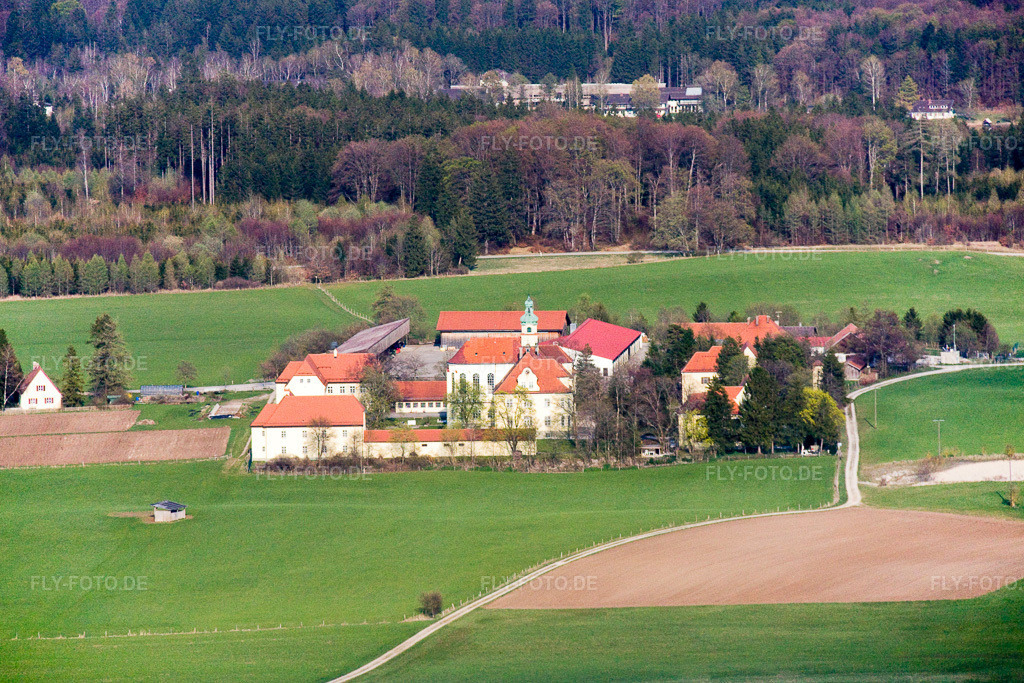 Luftbild: Justizvollzugsanstalt Landsberg am Lech in Andechs im Bundesland Bayern in Deutschland. Foto: IMG_17918.jpg vom 15.04.2009 durch Werner Riehm/FLY-FOTO.de