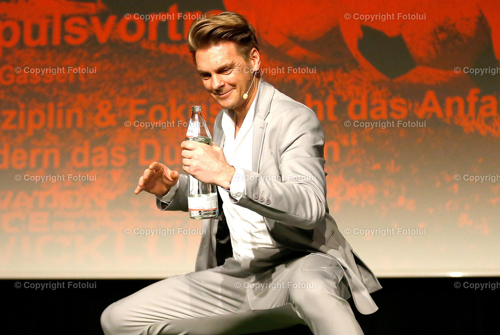 VEREINSCOACHING_80 | bilder, linz, photo, foto, fussball, sport, fotolui, bundesliga