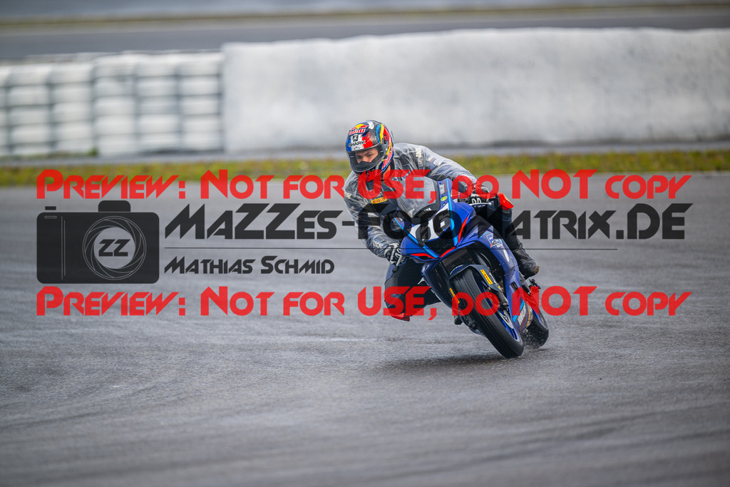 MaZZes_FotoMatrix_240830_6007705_0145 | R7