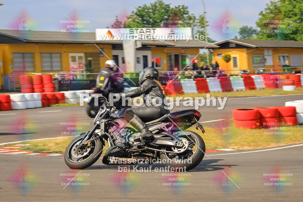 _DSK2369 | Hier findet Ihr Bilder von Touristenfahrten auf der Nürburgring Nordschleife oder von anderen Veranstaltungen die ich besucht habe. Viel Spass beim Durch Schauen 