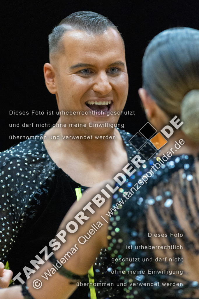 20230114-02332 | Hier finden Sie Tanz Bilder vom Latein und Standard Formationen tanzen. Sportbilder vom Tanzsport. Schöne Fotos und von Weltmeisterschaft, Europameisterschaft, Bundesliga, Regionalliga, Oberliga und Landesliga sowie von GOC Stuttgart, DanceComp, WM Bremen