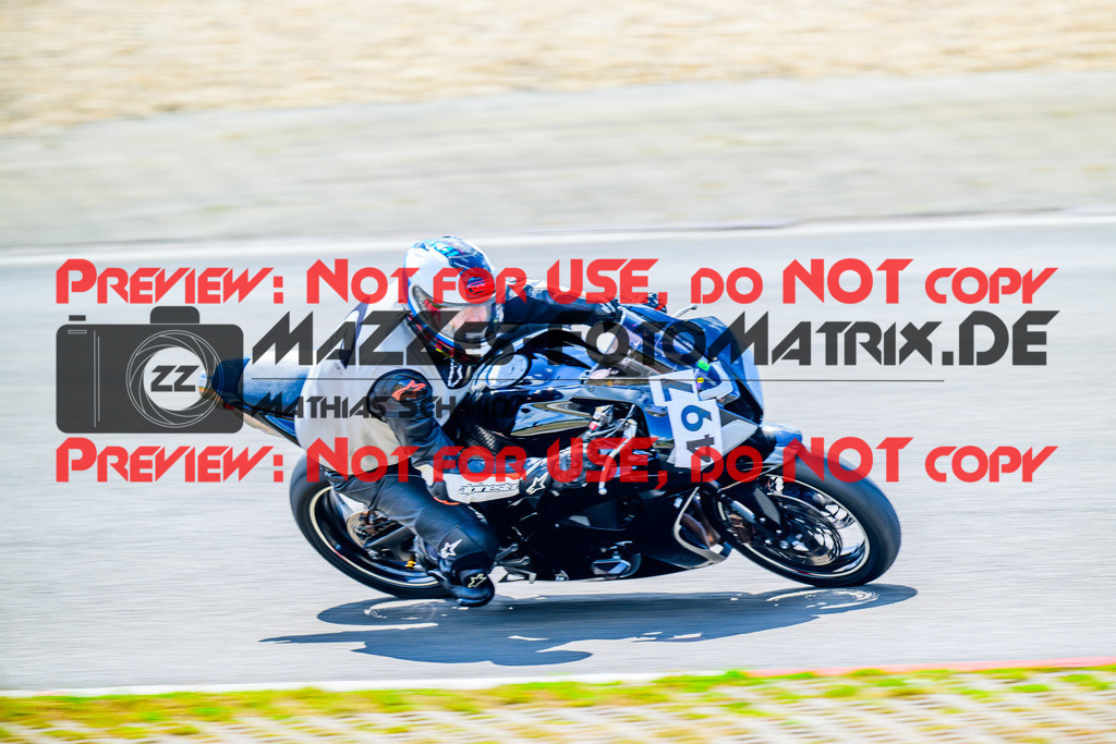 MaZZes_FotoMatrix_240717_6007705_2-20 | INST