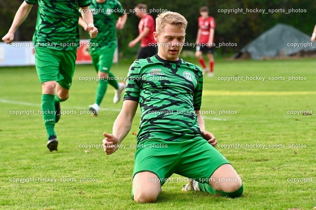 ATUS Ferlach vs. SC Landskron 14.10.202 | Jubel SC Landskron Mannschaft, #4 Gregor Piskur