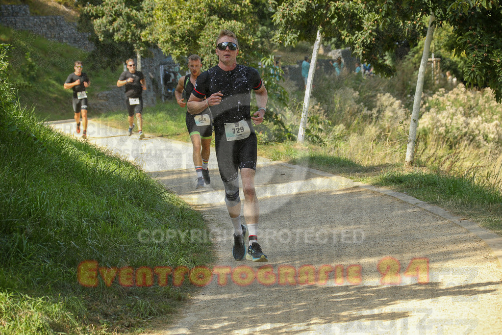 250824_1435_EX1_6757 | Sportfotografie im Rhein-Sieg Kreis, Köln, Bonn, NRW, Rheinland Pfalz, Hessen, etc. Unser Tätigkeitsfeld umfasst den Laufsport vom Volkslauf über den Marathon, Duathlon, Triathon bis zum Ultralauf wie Kölnpfad Ultra oder Schindertrail.