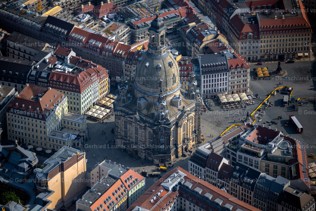 4060913 | DRESDEN 07.09.2021 Kirchengebäude " Frauenkirche Dresden " am Neumarkt im Altstadt- Zentrum der Innenstadt im Ortsteil Altstadt in Dresden im Bundesland Sachsen, Deutschland. Weiterführende Informationen bei: DREWAG - Stadtwerke Dresden GmbH. // Church building in " Frauenkirche Dresden " on Neumarkt Old Town- center of downtown in the district Altstadt in Dresden in the state Saxony, Germany. Further information at: DREWAG - Stadtwerke Dresden GmbH. Foto: Gerhard Launer