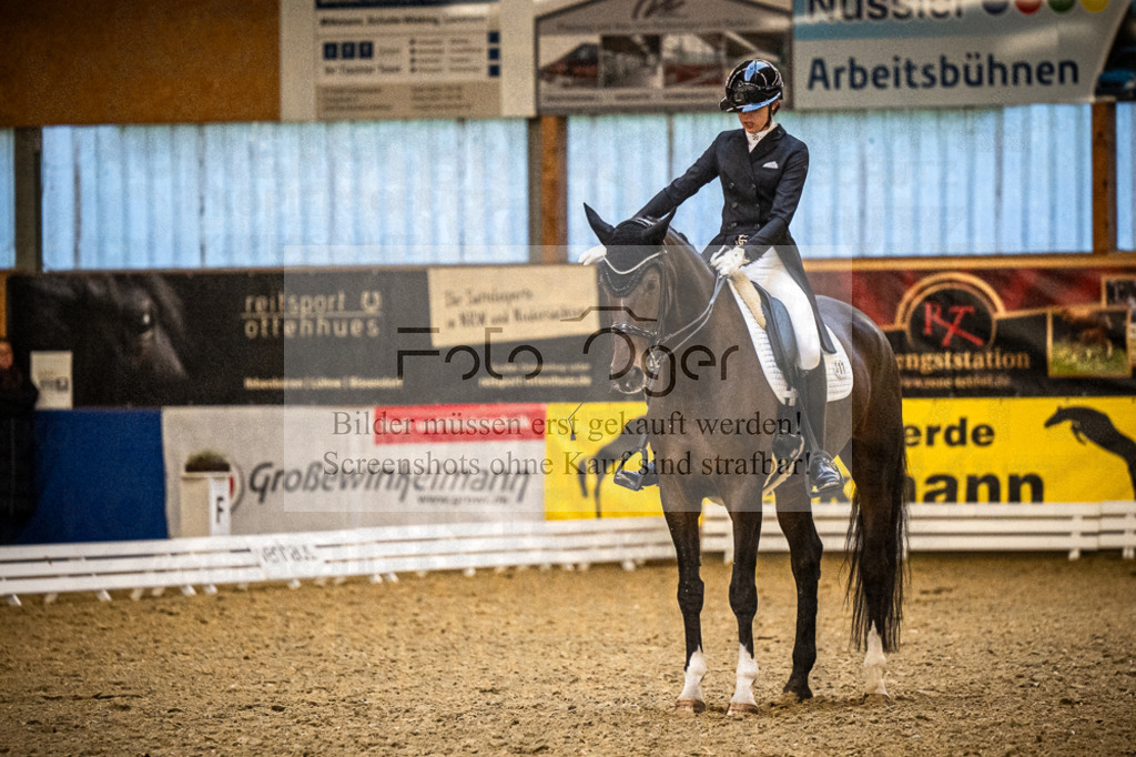 DOS_4971 | Entdecke hochwertige Reitturnierfotos von Foto Oger. Professionell, emotional und authentisch – jetzt Lieblingsmomente im Shop bestellen.Deutschlandweite Turnierfotografie. - Realisiert mit Pictrs.com
