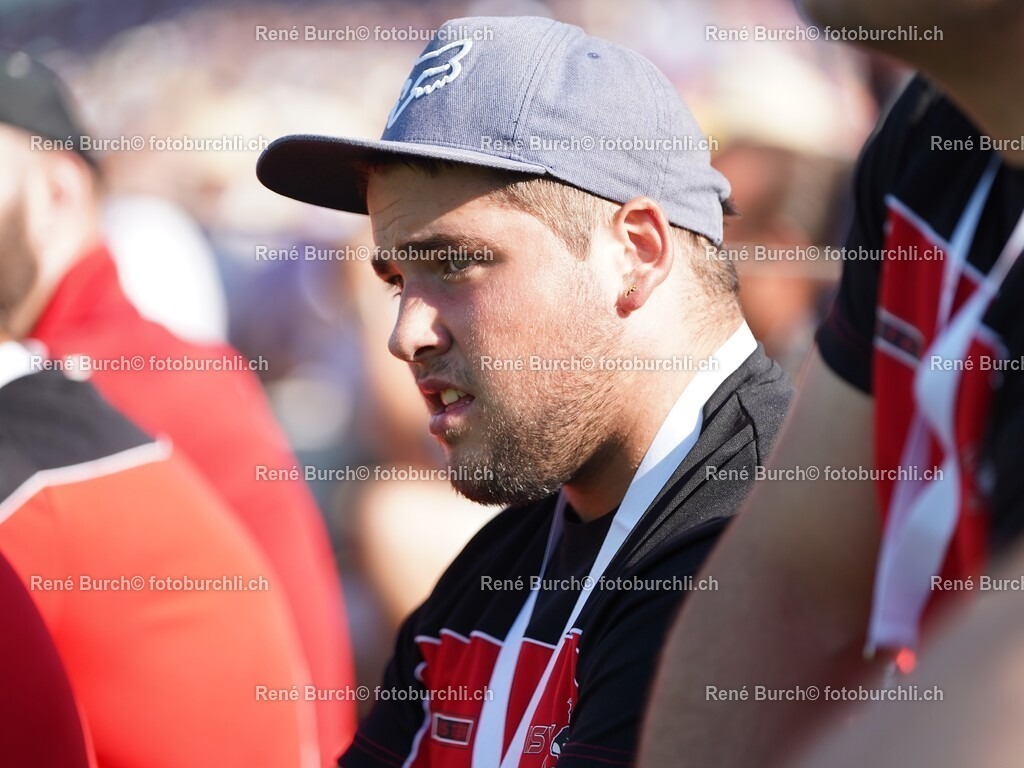 180 | René Burch leidenschaftlicher Fotograf aus Kerns in Obwalden.  Hier finden sie Sport, Landschaft und Natur Fotografie.
 - Realisiert mit Pictrs.com