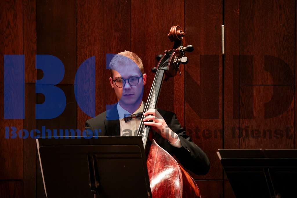 Maerkisches Jugendsinfonieorchester (MJO) {date} -  | {headline}(Foto: Sebastian Sendlak / BOND) - Realisiert mit Pictrs.com