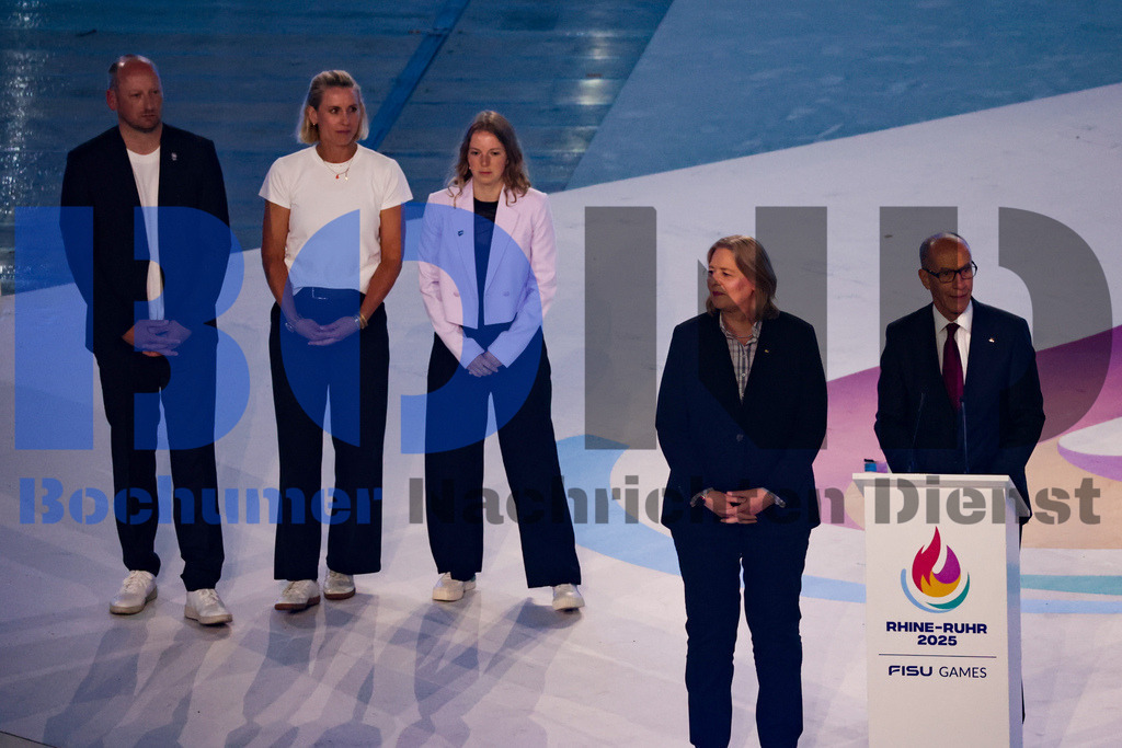 SES_TTGOPC20250716-175 | bond - Realisiert mit Pictrs.com