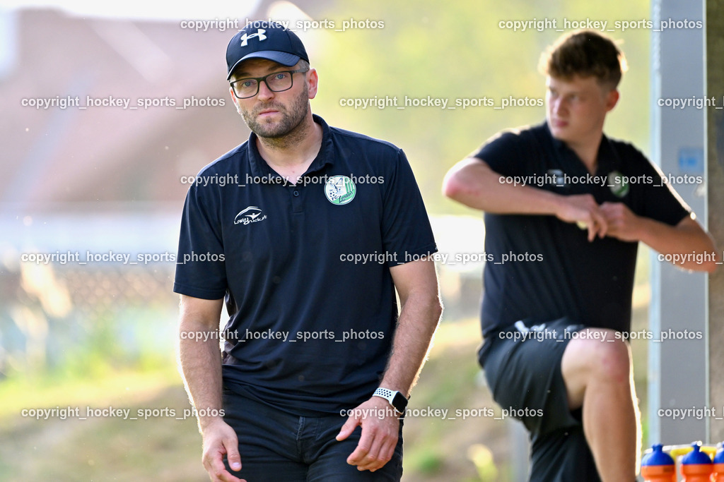 FC Lendorf vs. SC St.Veit | Headcoach FC Lendorf Christoph Morgenstern, Physio FC Lendorf Michael Wiesflecker, FC Lendorf vs. SC St.Veit, FC Lendorf vs. SC St.Veit am 17.08.2024 in Lendorf (Thomas Morgenstern-Arena), Austria, (Photo by Bernd Stefan)