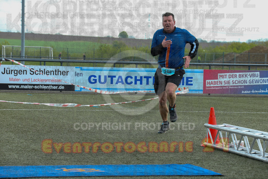 240421_1153_EX1_1256 | Sportfotografie im Rhein-Sieg Kreis, Köln, Bonn, NRW, Rheinland Pfalz, Hessen, etc. Unser Tätigkeitsfeld umfasst den Laufsport vom Volkslauf über den Marathon, Duathlon, Triathon bis zum Ultralauf wie Kölnpfad Ultra oder Schindertrail.