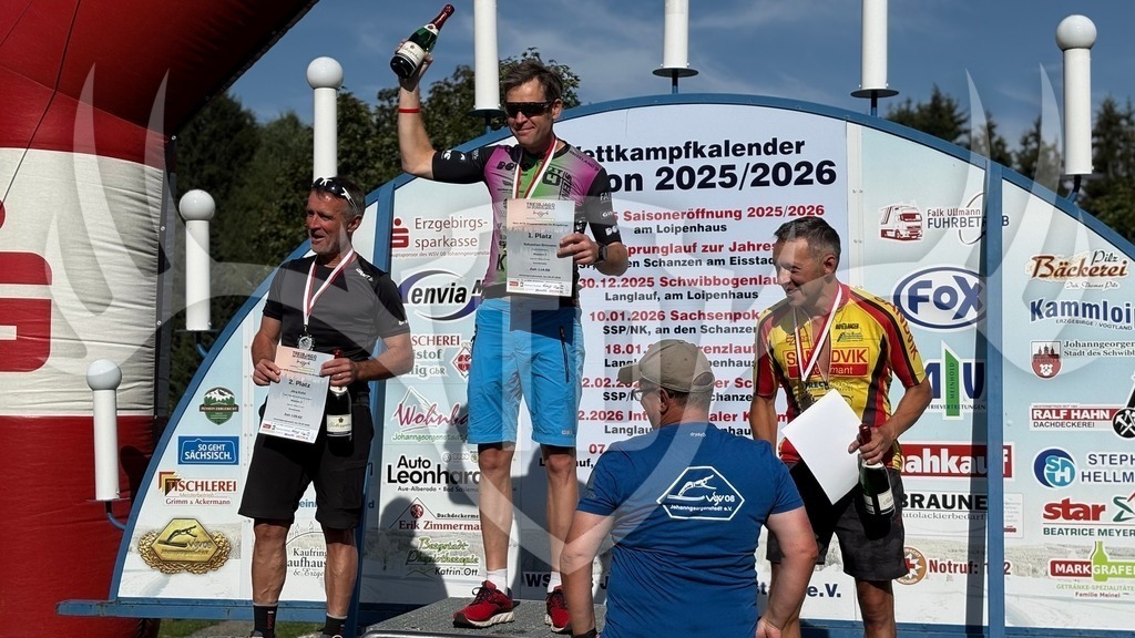 FE5D68A5-0F98-4AE5-8E40-7FDCE99F8E1D | Fotogalerie der Treibjagd im Dunkelwald - Dein MTB Etappenrennen im Erzgebirge - Realisiert mit Pictrs.com