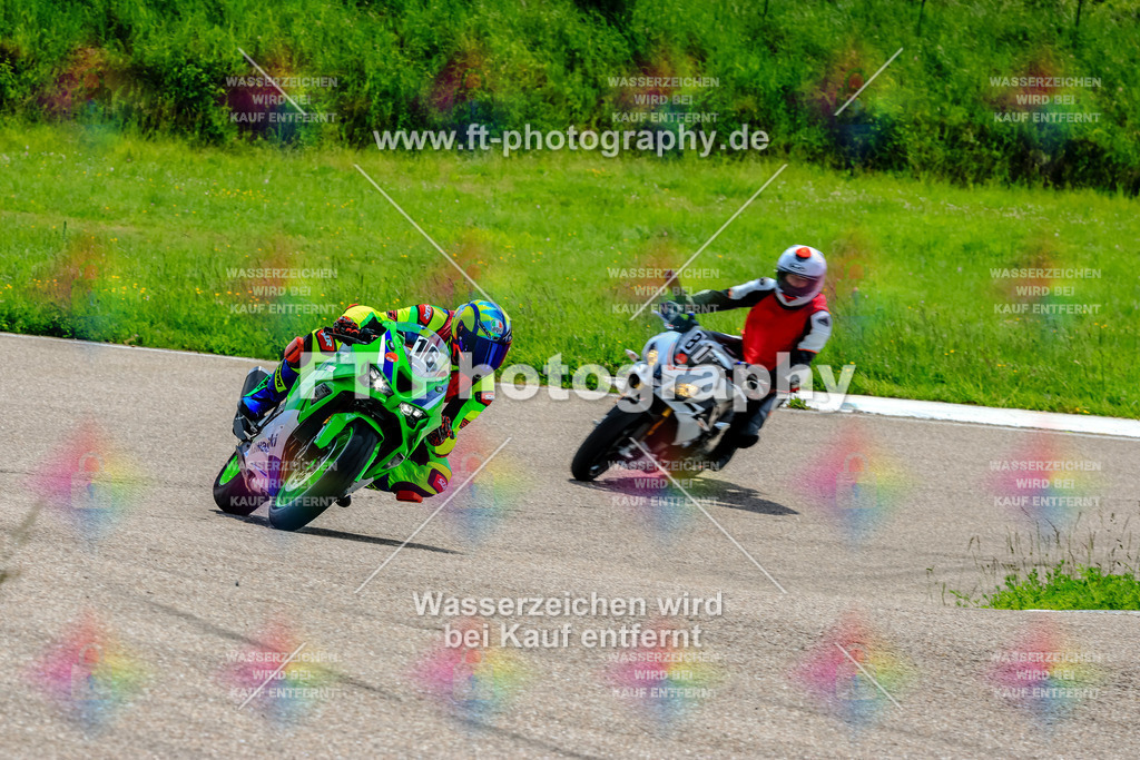 MotoTeam-9860 | Hier findet Ihr Bilder von Touristenfahrten auf der Nürburgring Nordschleife oder von anderen Veranstaltungen die ich besucht habe. Viel Spass beim Durch Schauen 