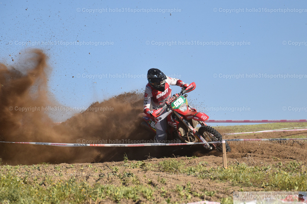 DSC_0487 | Sportfotografie , Motorsport, Motoross, Reitsport, Mointainbike, Enduro,
Landschaft , Outdoor, Eventfotografie, Landschaft, Bilder online bestellen - Realisiert mit Pictrs.com