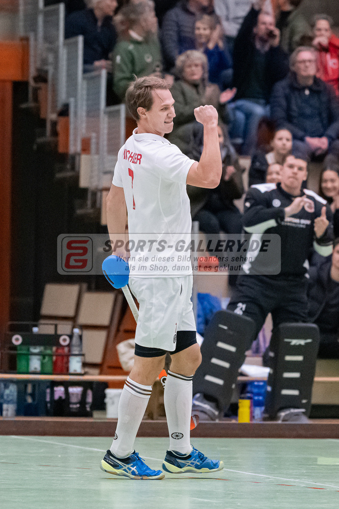 HK_20230113_102796 | 1. Bundesliga ( Halle ) Herren Crefelder HTC - DSD Düsseldorf am 13.1.2023 Crefelder HTC  ( CHTC ) Halle Glockenspitz , Krefeld , Linus Michler ( Crefelder HTC #7 )
