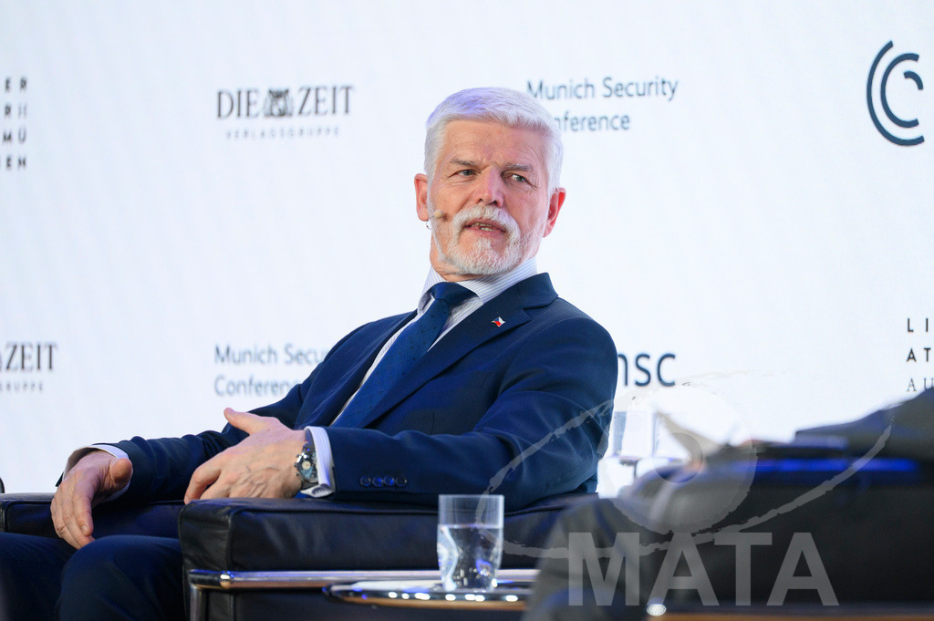 _DWI3978 | MATA IndoCon - Realisiert mit Pictrs.com