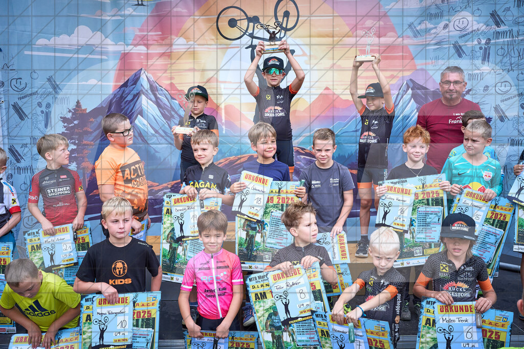 Betriebszentrum Laubenbachmühle, Frankenfels, Österreich - 13. September 2025: Dirndltal Race - Kids Race - SiegerehrungFotograf: Martin Bihounek / martinbihounek.com | 13. September 2025 Betriebszentrum Laubenbachmühle, Frankenfels, Österreich : Dirndltal Race - Kids Race - Siegerehrung •••••Photo by: Martin Bihounek / martinbihounek.comInsta: @martinbihounekcom