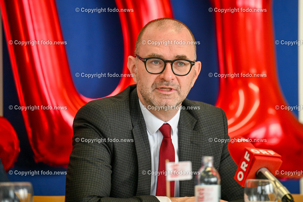 Pressekonferenz Personenkomitee fuer Didi Prammer_ 19.11.2024-23 | 19.11.2024, Linz, AUT, Pressekonferenz Personenkomitee fuer Didi Prammer, im Bild Dietmar Prammer (SP, Geschaeftsfuehrender VizeBgm. und Bgm. Kanditat)