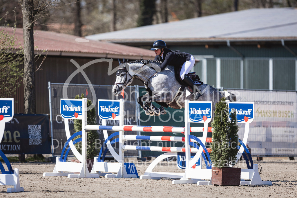 250408_Mühlen_SprPf-L-364 | Deine schönsten Turniermomente als professionelle Fotos! Entdecke hochwertige Pferdesport-Fotografie im Online-Shop. Jetzt Fotos finden & bestellen!