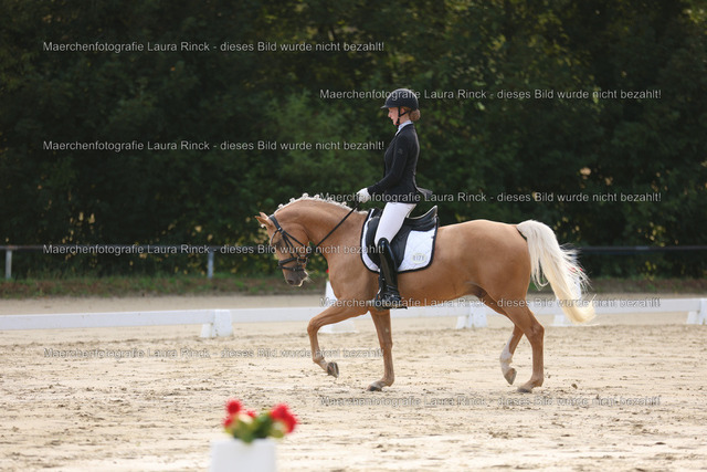 HG9A7254 | laurarinckfotografie - Realisiert mit Pictrs.com