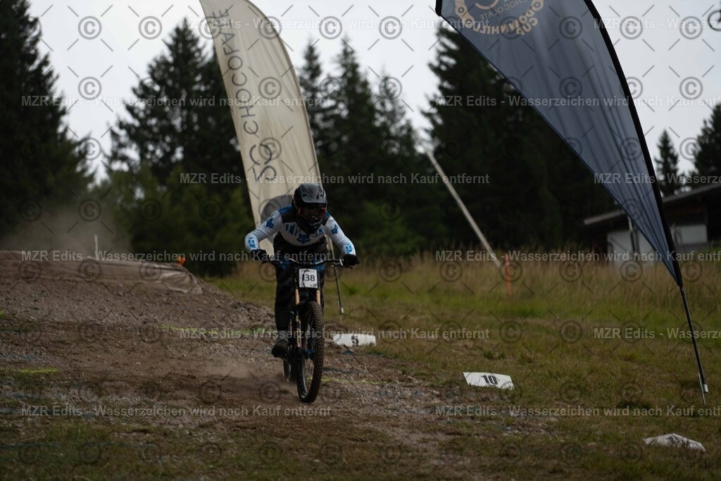 x-525 | mzredits - Realisiert mit Pictrs.com