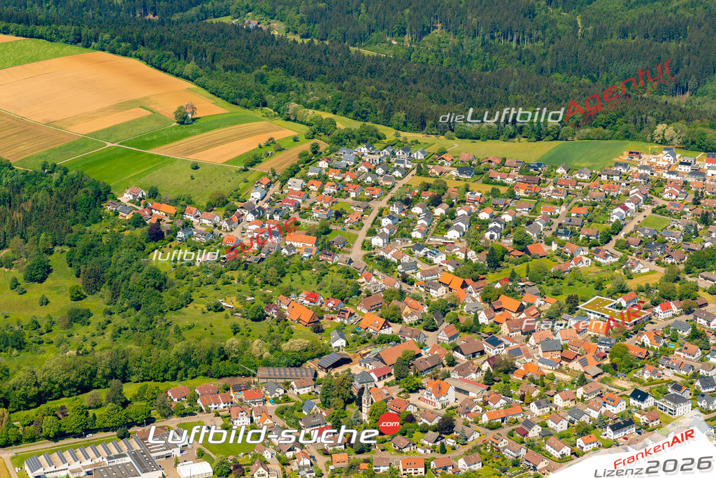 Das Luftbild zeigt : Großdeinbach Schwäbisch Gmünd - Die Luftaufnahme wurde 2024 vom UL-Flugzeug aus erstellt ( keine Drohne ) - Hochauflösende Luftaufnahme - Für grossformatige Ausdrucke geeignet. Die Geschenkidee !Mit Lizenz und Bildrechte bestellbar