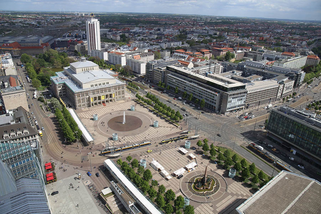 Bildlexikon Leipzig - Augustusplatz | Das Team hinter BILDLEXIKON LEIPZIG bündelt historische wie aktuelle Informationen über die Stadt Leipzig in Text und Bild auf einer Plattform und stellt diese der interessierten Öffentlichkeit zur Verfügung.