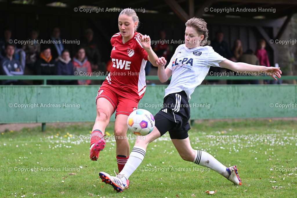 Fußball I Frauen I Saison 2024-25 I Oberliga I FC Jesteburg-Bendestorf - SpVg Aurich Frauen I 13.4.2025 | a-hannig - Realisiert mit Pictrs.com