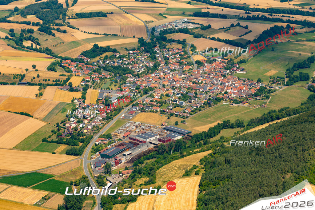 Das Luftbild zeigt : Untererthal Hammelburg - Die Luftaufnahme wurde 2023 vom UL-Flugzeug aus erstellt ( keine Drohne ) - Hochauflösende Luftaufnahme - Für grossformatige Ausdrucke geeignet. Die Geschenkidee !Mit Lizenz und Bildrechte bestellbar