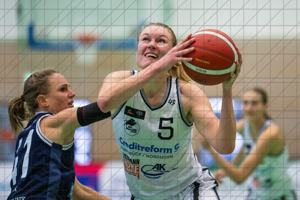 2. DBBL Nord 24/25 | 20.10.2024 | BBC OS vs. Eimsbütteler TV | 2. DBBL Nord 24/25 | 20.10.2024 | BBC OS vs. Eimsbütteler TV - - - - - CREDIT, www.bullenfotos.de, Martin König, Hörner Weg 40, D-49078 Osnabrück, +4917663732967, Nutzung und Weitergabe nur zu den vereinbarten Zwecken. Presseanfragen an Urheber. Alle Rechte beim Urheber. - - - - - - Realisiert mit Pictrs.com