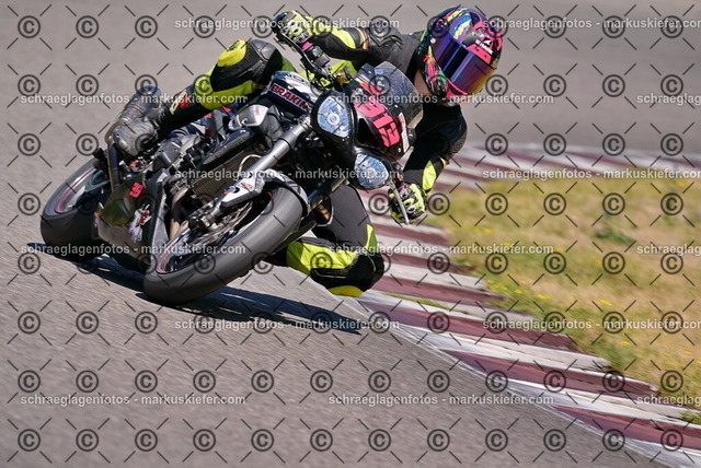 26bt04-0895 | markuskiefer.com - Realisiert mit Pictrs.com