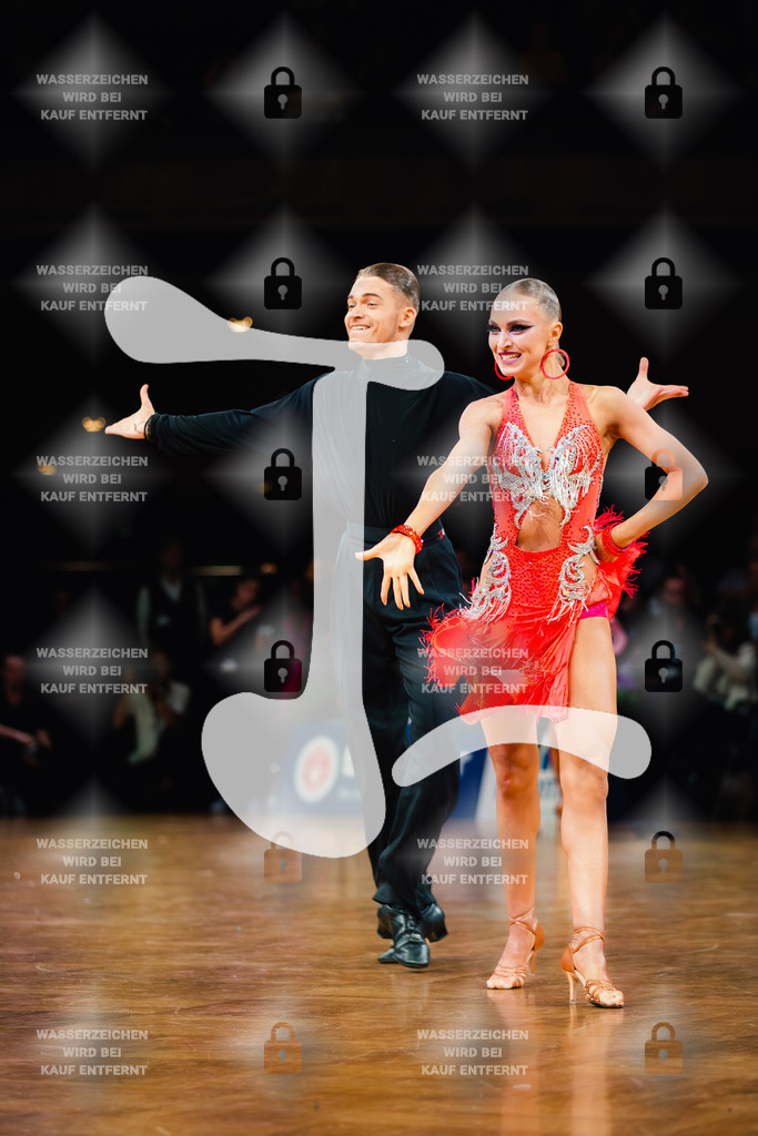 GOC 2025 - WDSF GrandSlam Latin 64-67th (183) Vlad-Alexandru Visan _ Khrystyna Shugurova (Germany)-2025-08-23-1971 | Webshop for digital downloads and prints of dance sport, event & show photographer Julian Link - Realisiert mit Pictrs.com