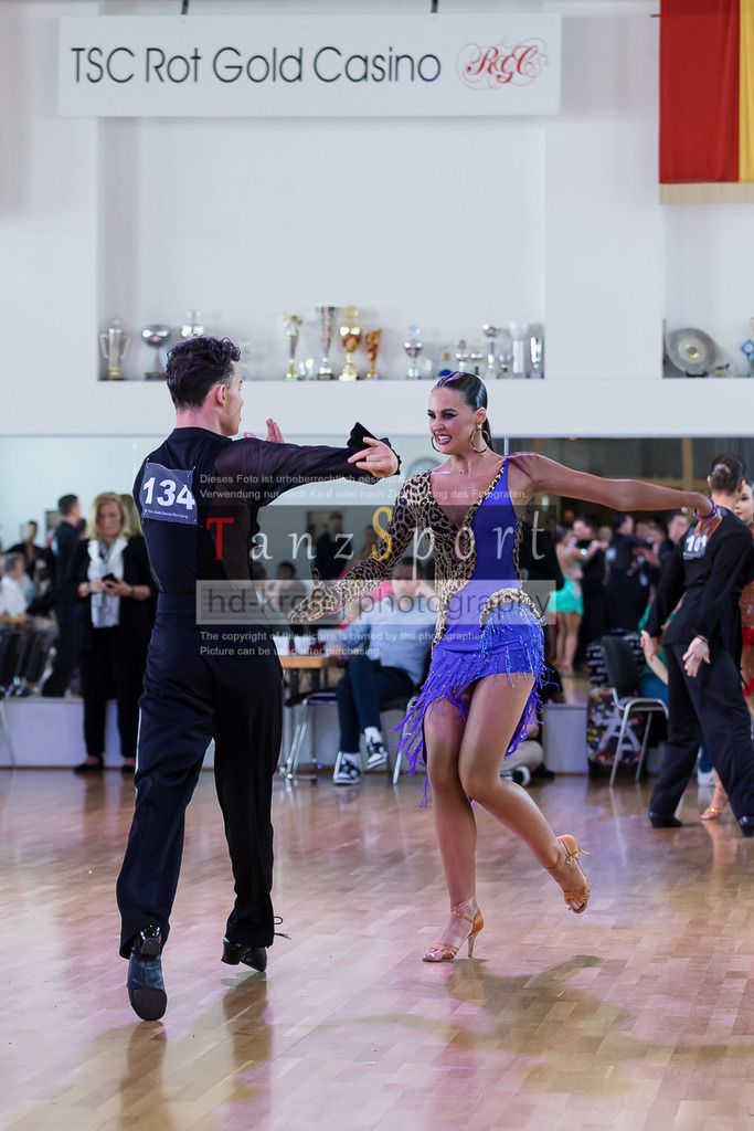 20240616_D-Cup-HGR-Latein_2390 | Tanzsportbilder, Standardtanz, Lateintanz, WDSF, DTV, LTVB, dancecomp, goc, hessen tanzt, blaues band der spree, walzer, tango, wiener walzer, slowfox, quickstepp, samba, rumba, cha-cha-cha, paso doble. jive, hd-kroft photography, turniertanzsport