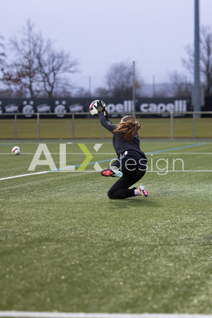 Fußball I Frauen I Saison 2025-2026 I AXA Women's Super League | Women I 14. Spieltag I Grasshoppers Club Zürich - FC Luzern I 14.02.2026 | 41 Yara Zwyssig (CH) (GC Zürich) – Tor - Realisiert mit Pictrs.com