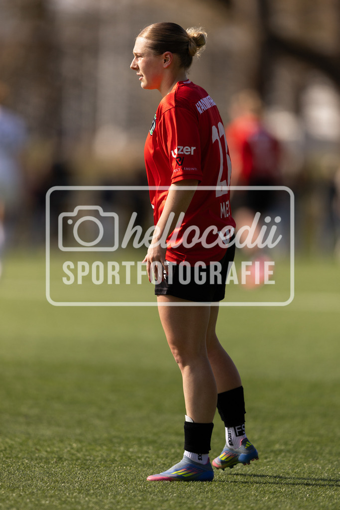 Fußball I Frauen I Saison 2025-2026 I Regionalliga Nord I 16. Spieltag I Hannover 96 - SpVg Aurich-48 | realhellocedii - Realisiert mit Pictrs.com