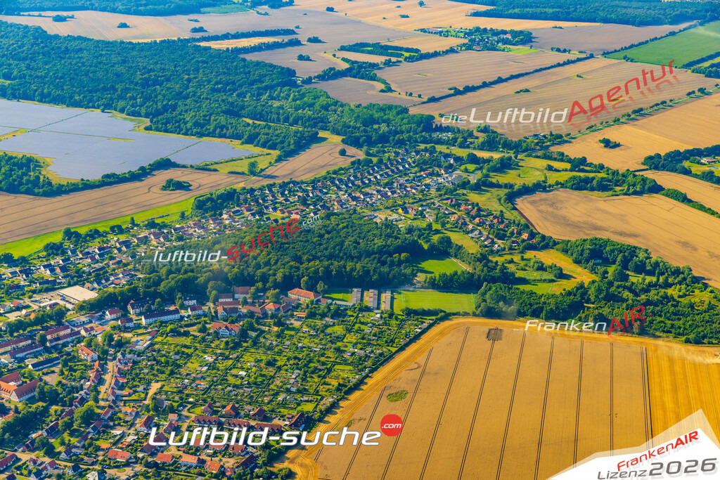 Damgarten Ribnitz-Damgarten Bild- Das Luftbild wurde 2025 vom UL-Flugzeug heraus erstellt ( keine Drohne bzw. Drohnenaufnahme ) - Hochauflösende Luftaufnahme -Nicht vergleichbar mit Google Maps oder Satelittenbilder- Die Geschenkidee !Mit Lizenz und Bildrechte bestellbar - CC