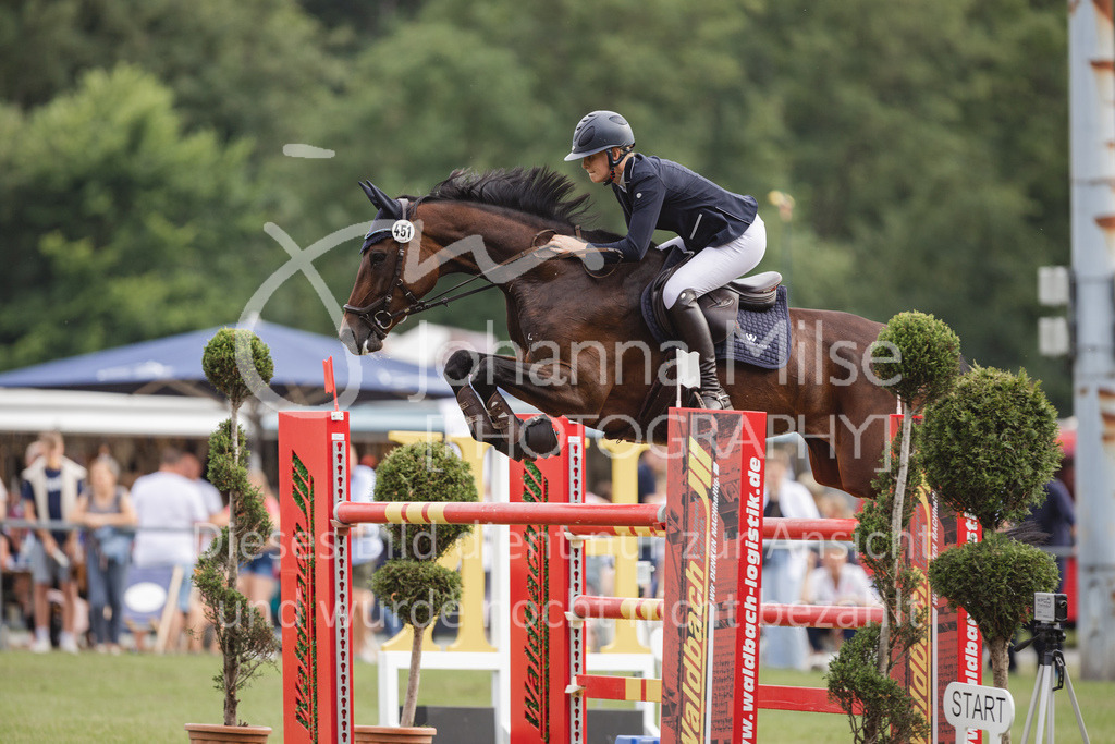 230715_LC_M2-SprmstAnf-745 | Deine schönsten Turniermomente als professionelle Fotos! Entdecke hochwertige Pferdesport-Fotografie im Online-Shop. Jetzt Fotos finden & bestellen!