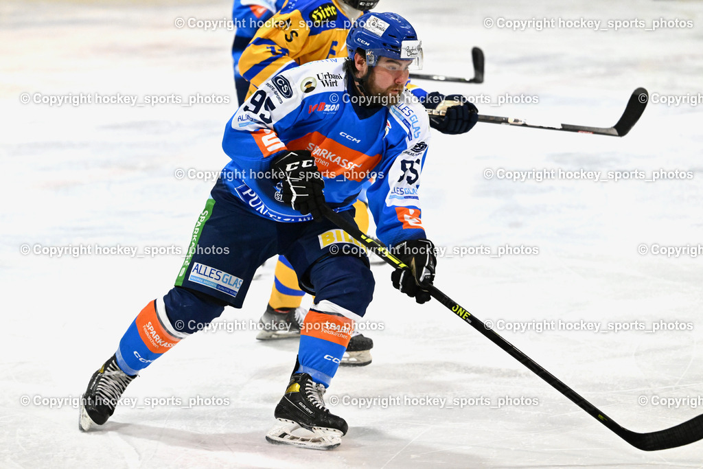 ESC SPARKASSE STEINDORF vs. 1. EHC ALTHOFEN | #95 Gelfanov Ruslan ESC Steindorf, ESC SPARKASSE STEINDORF vs. 1. EHC ALTHOFEN, ESC SPARKASSE STEINDORF vs. 1. EHC ALTHOFEN am 30.11.2025 in Steindorf (Ossiachersee Halle), Austria, (Photo by Bernd Stefan)