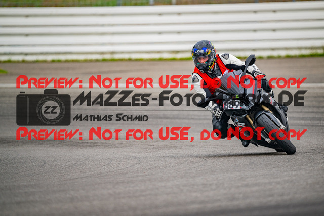 MaZZes_FotoMatrix_240701_6007705_4582 | INST