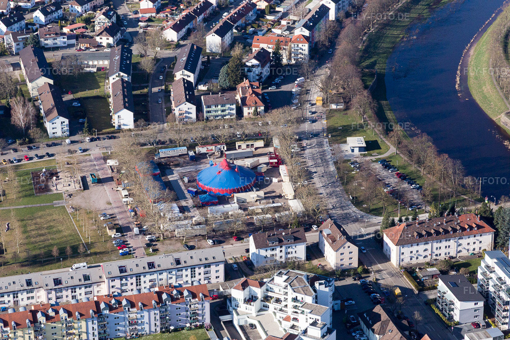 Luftbild: Zirkus auf dem Festplatz in Rastatt im Bundesland Baden-Württemberg in Deutschland. Foto: IMG_104885.jpg vom 14.03.2018 durch Werner Riehm/FLY-FOTO.de