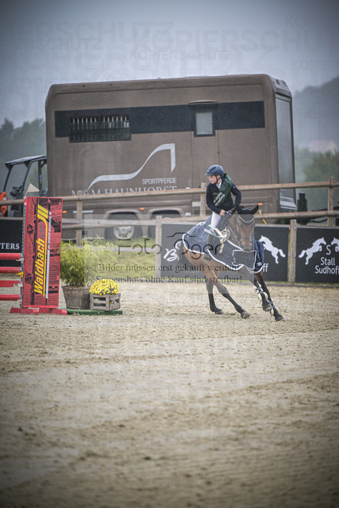 DOS_0176 | Entdecke hochwertige Reitturnierfotos von Foto Oger. Professionell, emotional und authentisch – jetzt Lieblingsmomente im Shop bestellen.Deutschlandweite Turnierfotografie. - Realisiert mit Pictrs.com