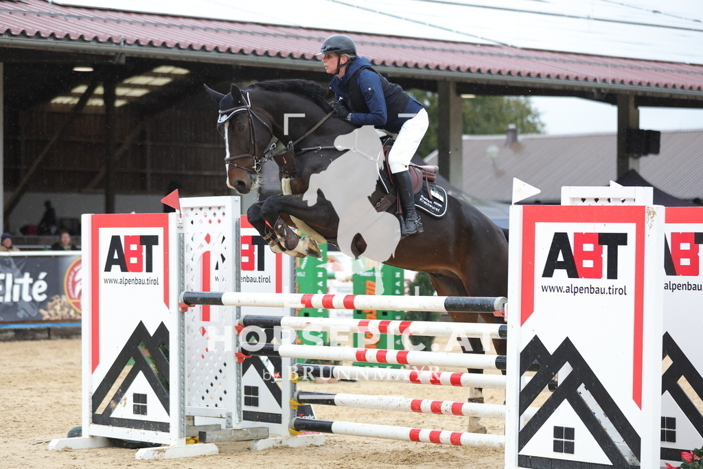 0P6A8724 | Willkommen bei Brunnmayr - Design & Fotografie – Ihrem Spezialisten für Reitturniere und Pferdeveranstaltungen in Oberösterreich, Salzburg und Bayern! Seit über 17 Jahren sind wir leidenschaftlich dabei.
