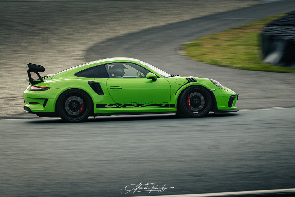 R6AT1211 _Alexander Tschuncky | Entdecken Sie die faszinierende Welt von Alexander Tschuncky Arts: Kreative Fotografie, atemberaubende Automobilkunst und hochwertiger Bilderdruck. Lassen Sie sich inspirieren! - Realisiert mit Pictrs.com