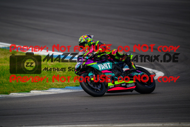 MaZZes_Fotomatrix_20250421_6007705_2068 | WEISS