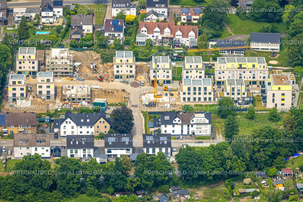 Hattingen250516970 | Luftbild, Baustelle Neubau Reihenhaus Wohngebiet Hermann-Rosenstock-Weg, Hattingen, Ruhrgebiet, Nordrhein-Westfalen, Deutschland