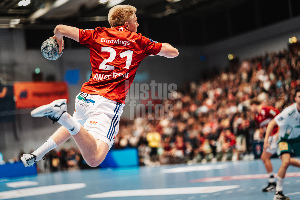 Handball | Männer | Saison 2024/2025 | DAIKIN Handball-Bundesliga | 8. Spieltag || Handball Sport Verein Hamburg vs. TSV Hannover-Burgdorf | 24.10.2024 | Frederik Andersen (#21, Handball Sport Verein Hamburg) mit einem Wurf aufs Tor
