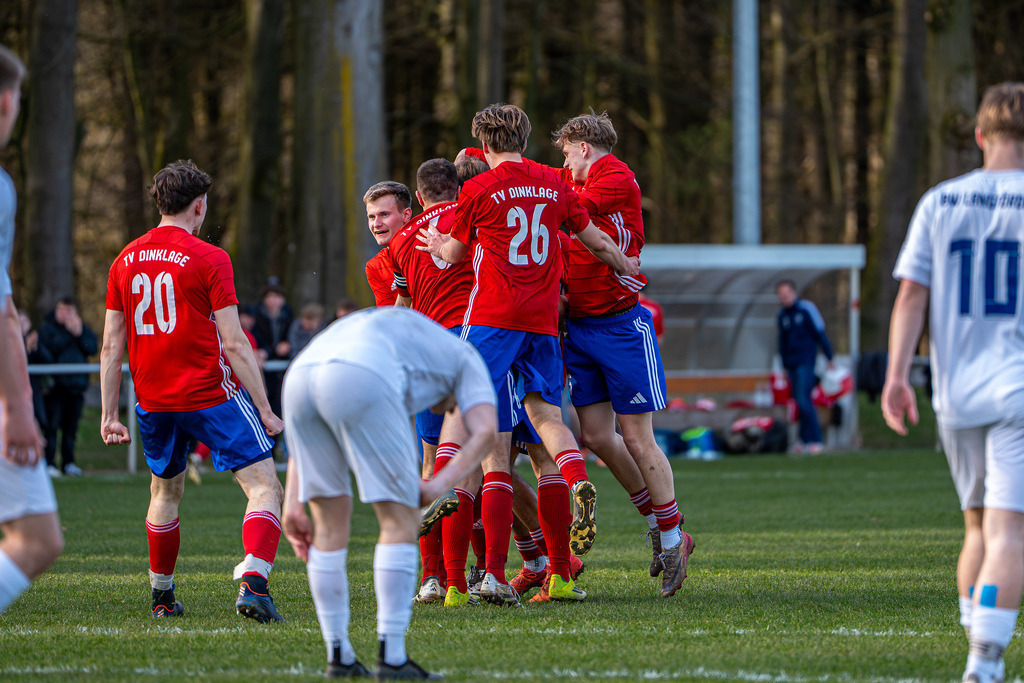 Fußball I Herren I Saison 2025-2026 I Halbfinale Kreispokal VEC I  BW Langförden - TV Dinklage II I 19502 | jns.sportfotos - Realisiert mit Pictrs.com